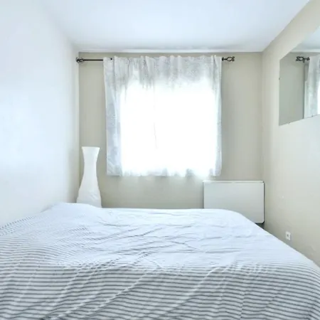 Apartament D'une Avec Terrasse Amenagee Et Wifi A A 2 Km De La *